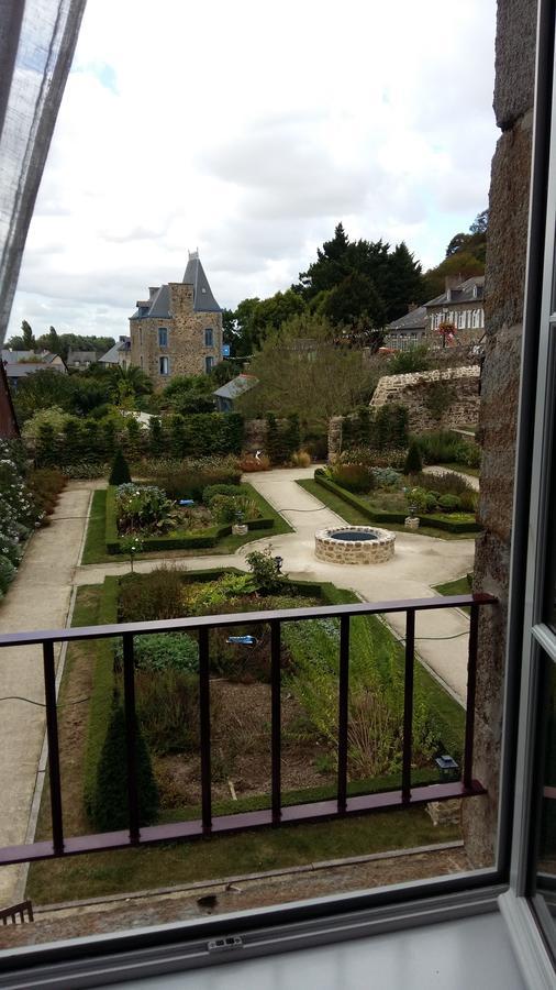 ホテルJardin Des Simples Mont-Dol エクステリア 写真